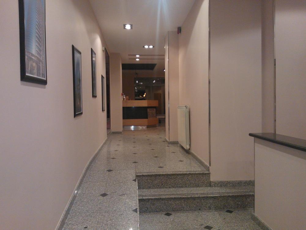 Brod - Free Parking מלון 3*